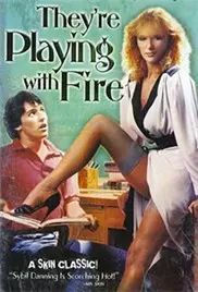 《他们是在玩火》影评：危险的诱惑，扭曲的爱，燃烧的欲望！